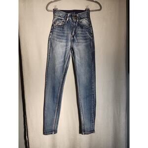 Venus Women's High Rise Elastic Waist Medium Wash Jeans Size 4 New